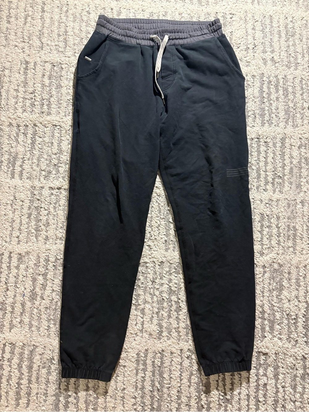 Vuori black gray men’s jogger sweatpants soft tie waist size S